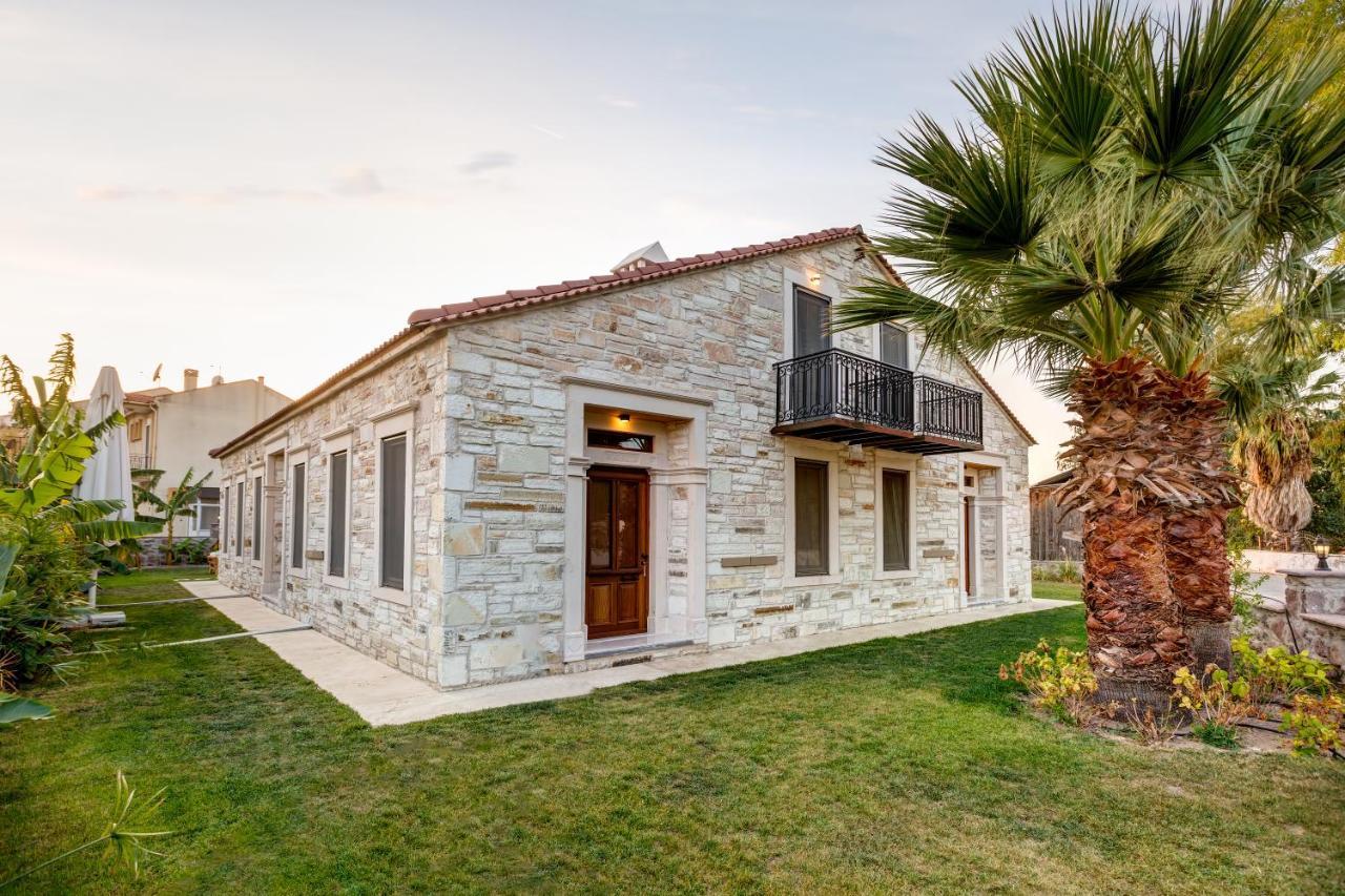 Navalia Hotel Foça Luaran gambar