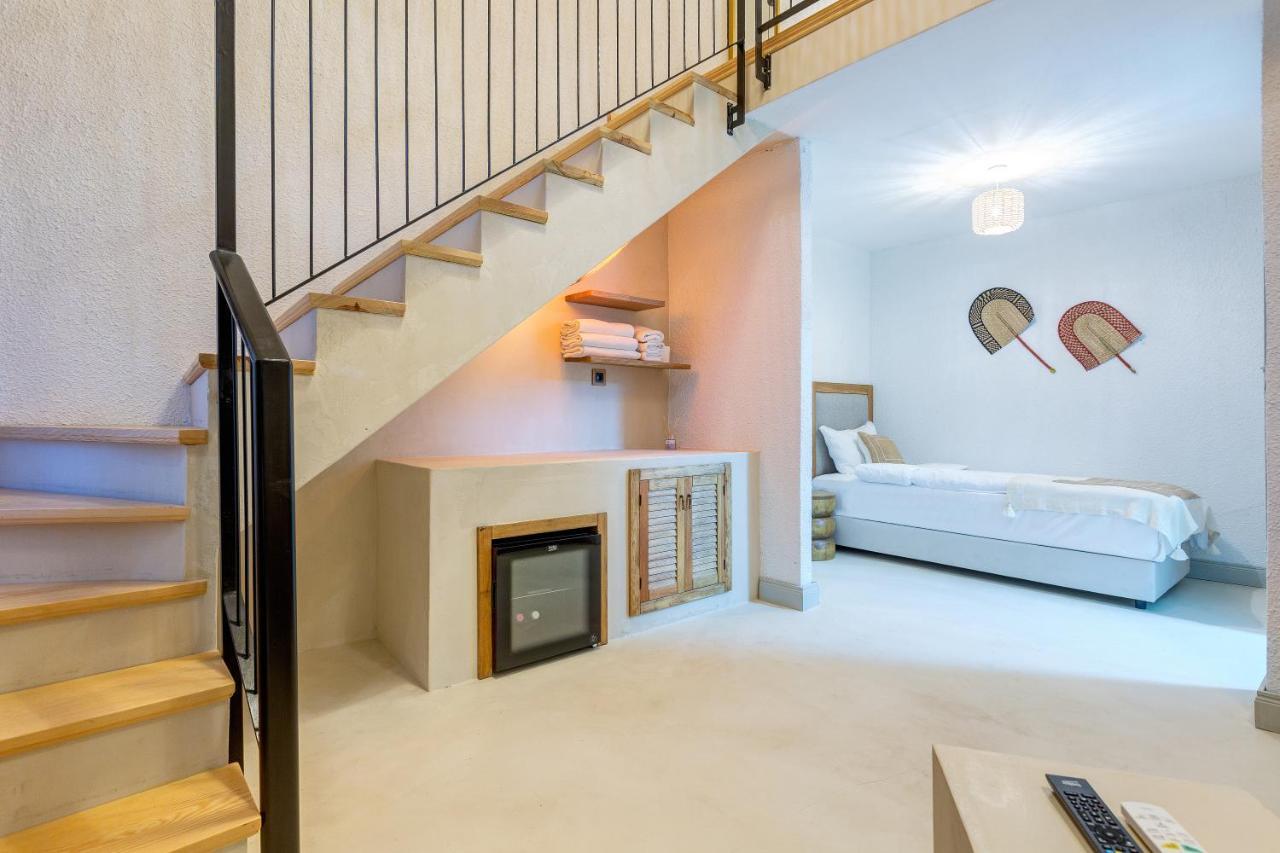 Navalia Hotel Foça Luaran gambar