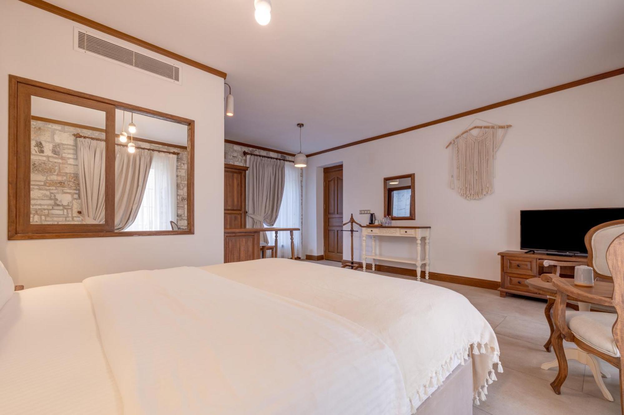 Navalia Hotel Foça Luaran gambar
