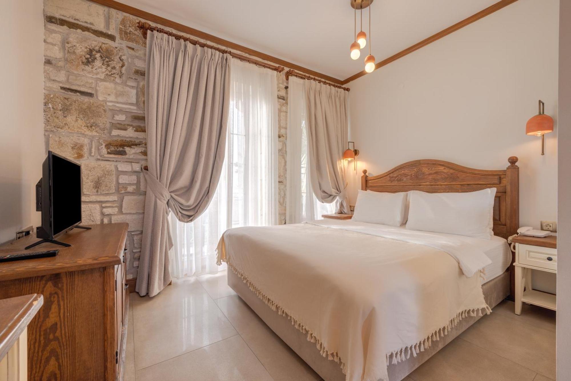 Navalia Hotel Foça Luaran gambar