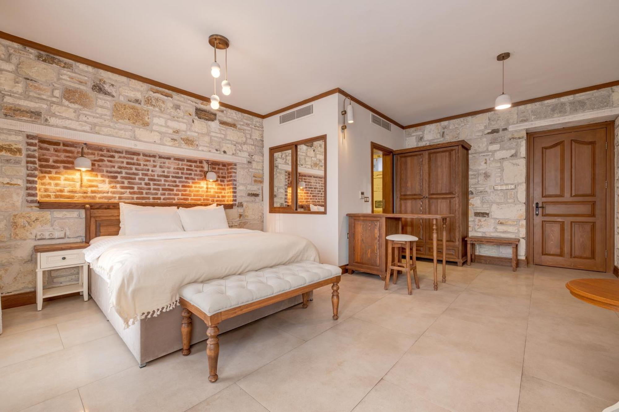 Navalia Hotel Foça Luaran gambar