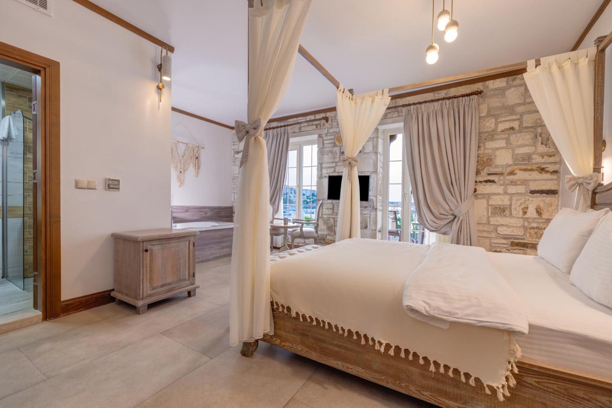 Navalia Hotel Foça Luaran gambar