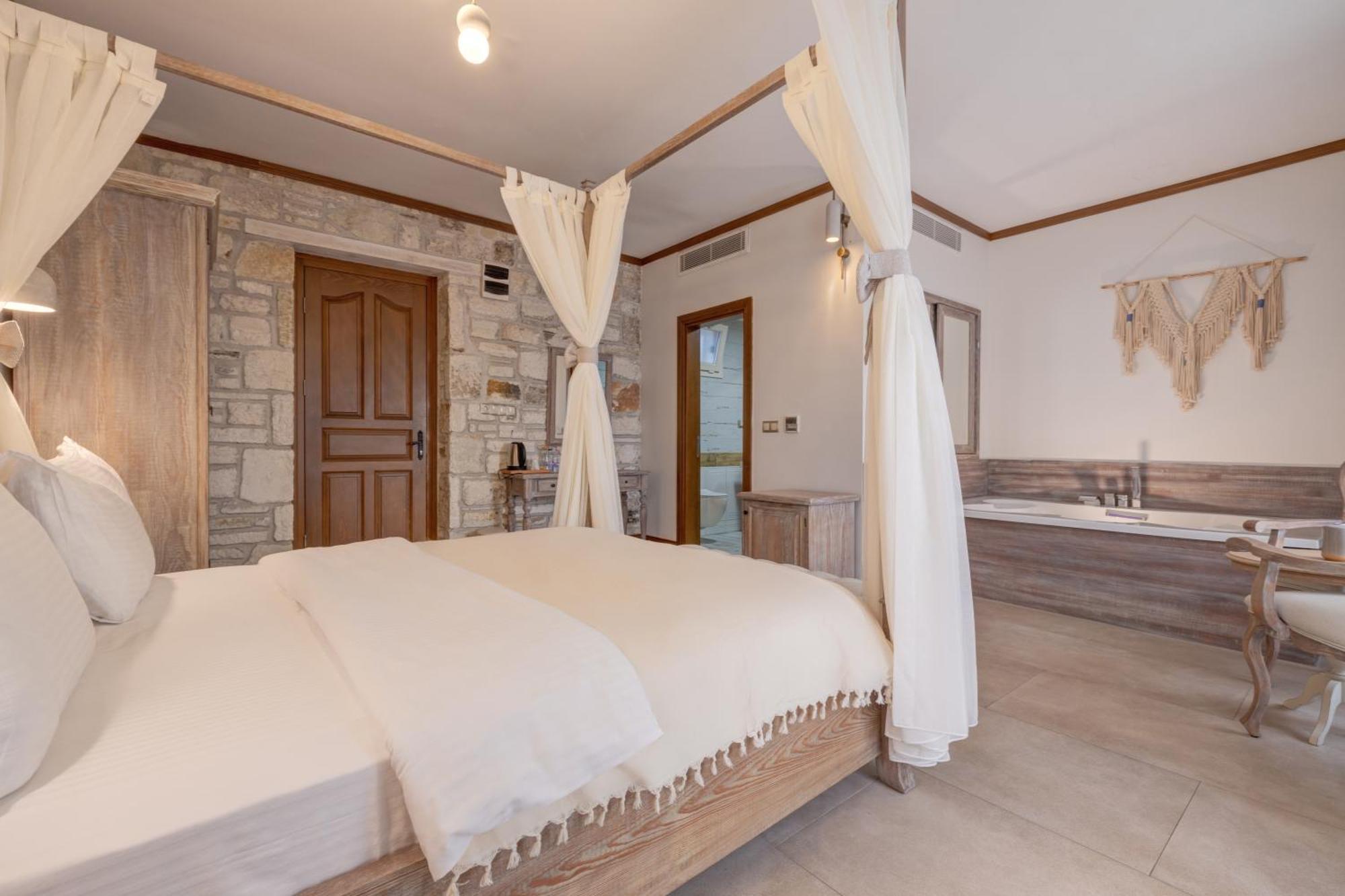 Navalia Hotel Foça Luaran gambar
