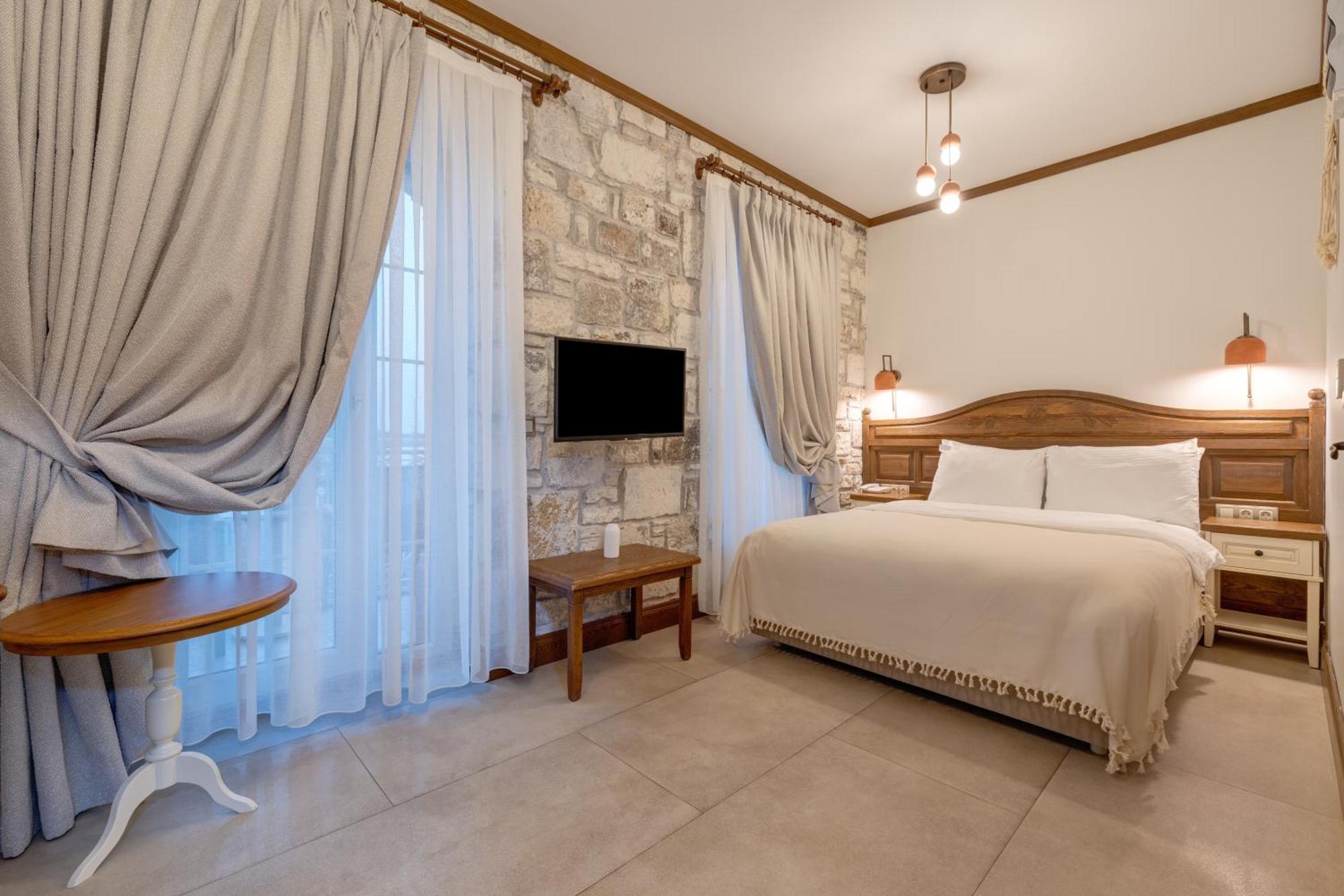 Navalia Hotel Foça Luaran gambar