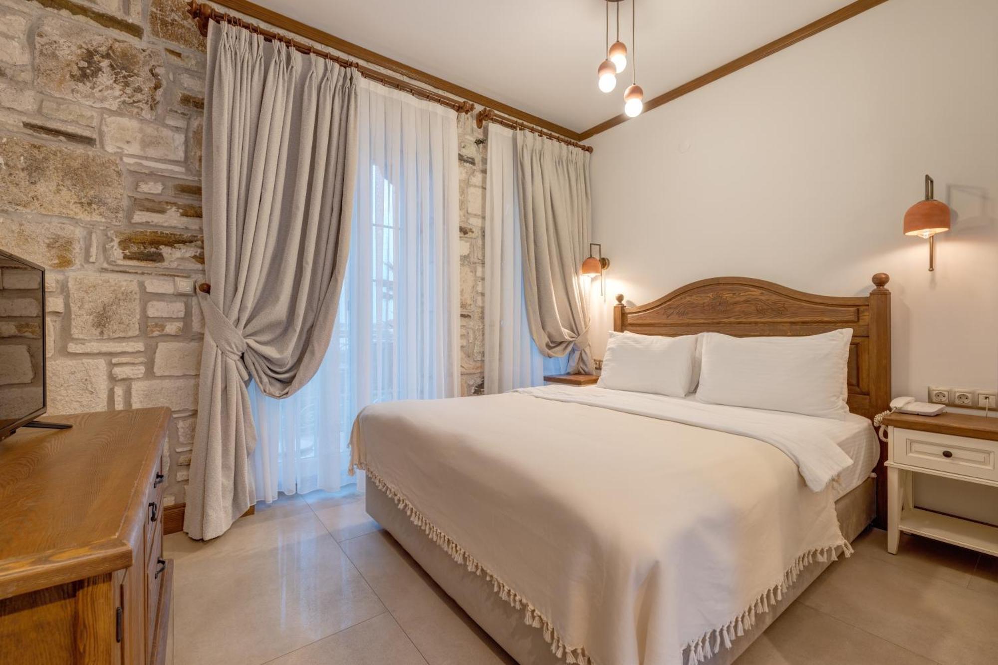Navalia Hotel Foça Luaran gambar