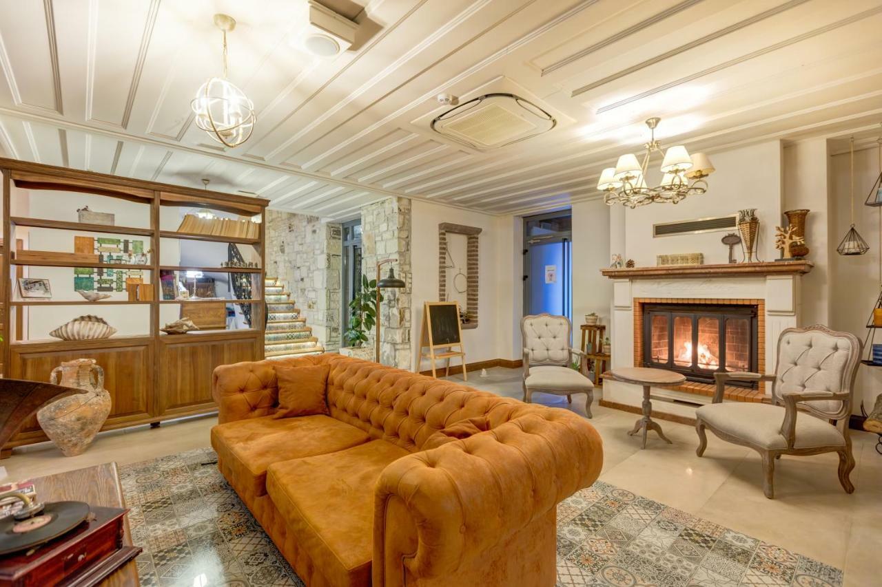 Navalia Hotel Foça Luaran gambar