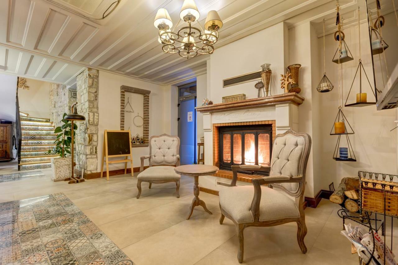 Navalia Hotel Foça Luaran gambar
